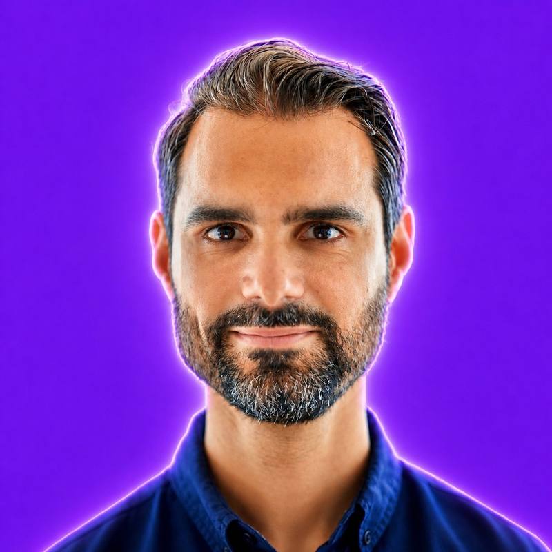 Manuel Denoual — Founder of Ahead Gaining, AI Marketing Consultant for Hospitality & Travel, based in Singapore